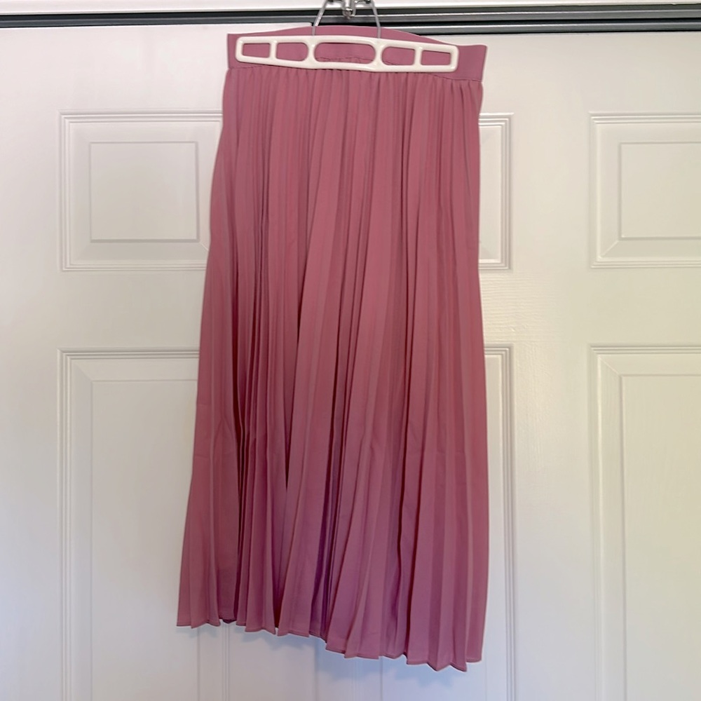Pink midi skirt